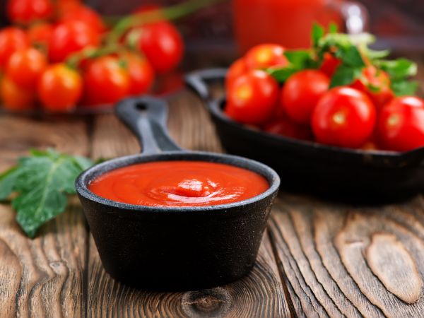 Brz recept za umak od rajčice koji će obogatiti vaša jela Brz recept za umak od rajčice koji će obogatiti vaša jela