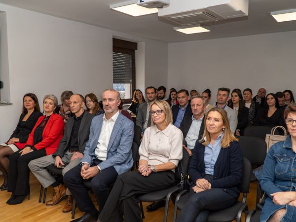 Održana Završna konferencija projekta „PriLIKA za razvoj“ na kojoj je nazočio i župan Ernest Petry