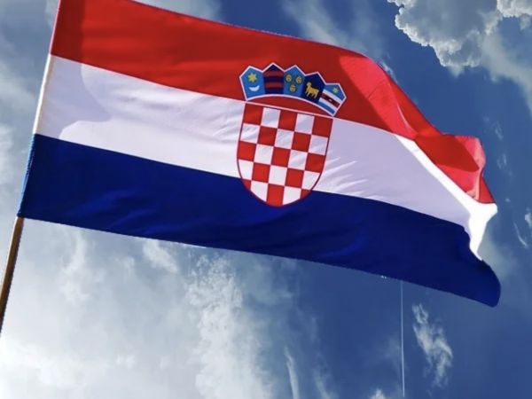 Čestitka župana Petryja povodom Dana neovisnosti Republike Hrvatske Čestitka župana Petryja povodom Dana neovisnosti Republike Hrvatske