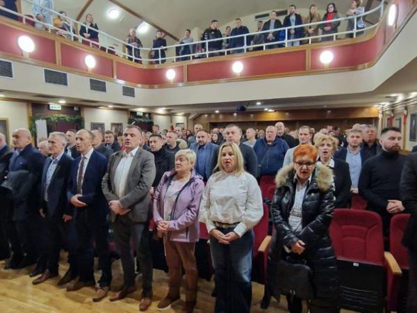 Održan božićni domjenak HDZ-a Senj Održan božićni domjenak HDZ-a Senj