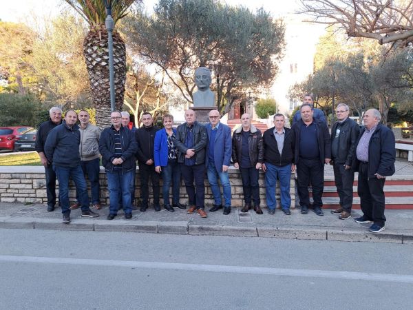 U Novalji održana sjednica Zajednice utemeljitelja HDZ-a “dr. Franjo Tuđman” Ličko-senjske županije