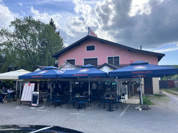 Posjetili smo restoran udaljen svega 15 kilometara od Plitvičkih jezera i iz njega izašli i više nego oduševljeni Posjetili smo restoran udaljen svega 15 kilometara od Plitvičkih jezera i iz njega izašli i više nego oduševljeni