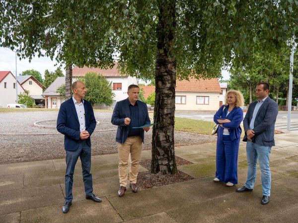 TESLA - genijalna čovječnost: Turistička zajednica Ličko - senjske županije predstavila interaktivni totem u čast Tesli