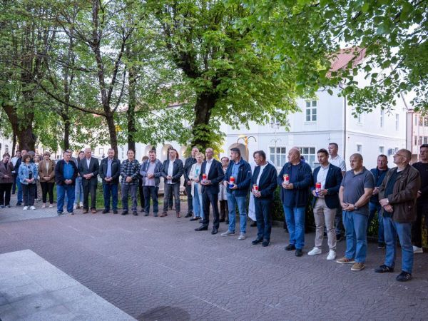 U Gospiću odana počast Gojku Šušku i poginulim braniteljima