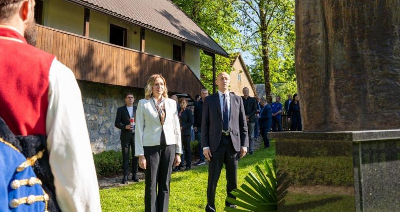 Najbolje iz Like - Dostojanstvenim odavanjem počasti započelo obilježavanje Dana Ličko-senjske županije