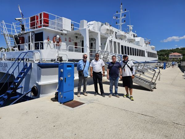 U Luku Tovarnele uplovio prvi katamaran nove kvarnerske linije: Lun od sada povezan s Kraljevicom, Crikvenicom, Senjom, Rabom i Baškom