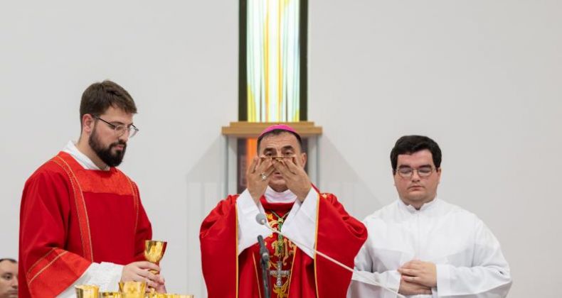 Najbolje iz Like - Biskup Marko Medo predvodio proslavu svetkovine Predragocjene Krvi Kristove u Prozorju