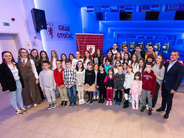 Dodijeljena priznanja najboljim sportašima Grada Otočca za 2025. godinu Dodijeljena priznanja najboljim sportašima Grada Otočca za 2025. godinu