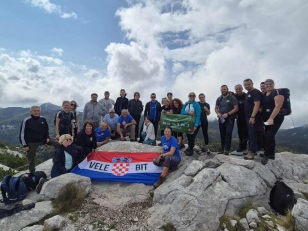 Lička planinarska društva na okupu: PD Željezničar Gospić na Danu PD Gromovača