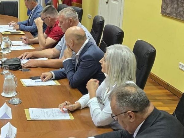Održana konstituirajuća sjednica Gradskog vijeća Grada Otočca - predsjednik Kristijan Bakarić Održana konstituirajuća sjednica Gradskog vijeća Grada Otočca - predsjednik Kristijan Bakarić
