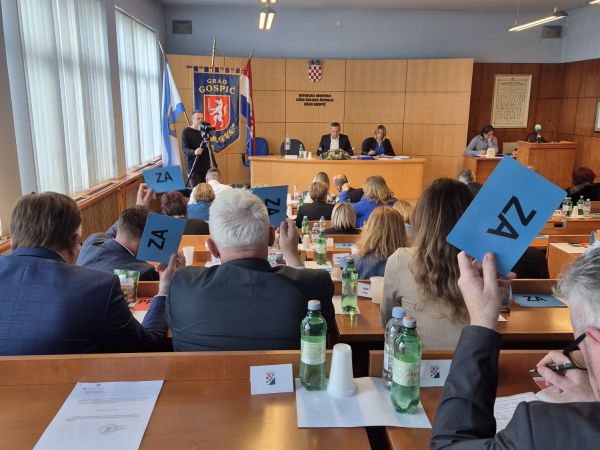 Održana skupština Ličko-senjske županije: sve odluke usvojene jednoglasno - slijede brojne investicije Održana skupština Ličko-senjske županije: sve odluke usvojene jednoglasno - slijede brojne investicije
