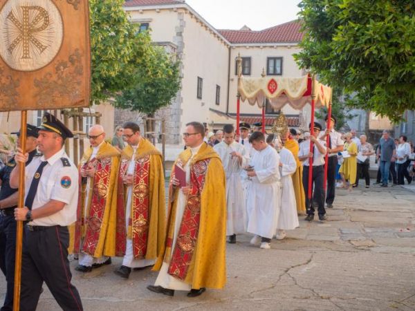 Raspored proslave Tijelova u Senju i Gospiću Raspored proslave Tijelova u Senju i Gospiću