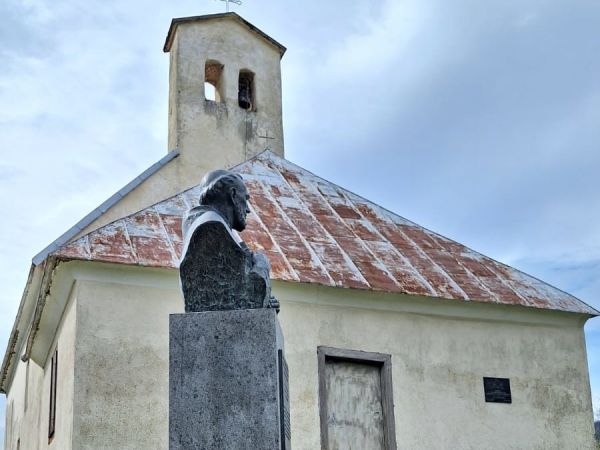 Postavljen je spomenik prvom hrvatskom tiskaru u Kosinju Postavljen je spomenik prvom hrvatskom tiskaru u Kosinju