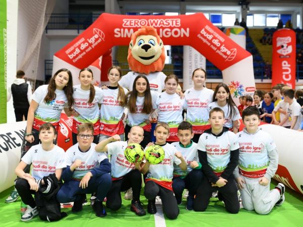Najbolje ekipe iz Gospića, Otočca i Korenice izborile županijsku završnicu Coca-Cola Cup-a Najbolje ekipe iz Gospića, Otočca i Korenice izborile županijsku završnicu Coca-Cola Cup-a