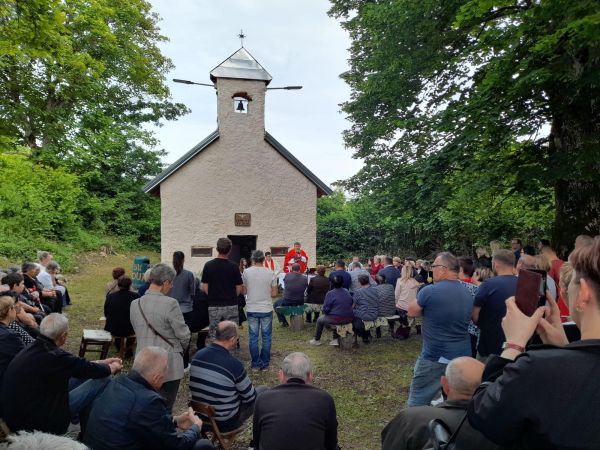 Obnovljena cesta prema crkvici Svetog Duha i kapelici Svetog Roka u Letincu