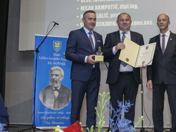 Sanjinu Rukavini potvrđen još jedan mandat na mjestu državnog tajnika Sanjinu Rukavini potvrđen još jedan mandat na mjestu državnog tajnika