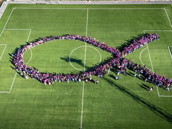 FOTO / Gospićki osnovnoškolci poslali snažnu poruku: “Mama, budi zdrava!”