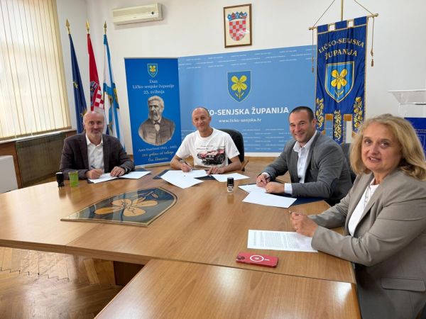 Potpisan Sporazum o suradnji na organizaciji manifestacije „Jesen u Lici 2026.“