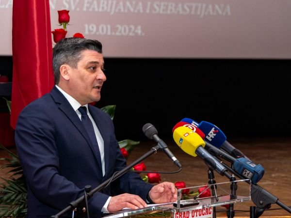 Može li netko ozbiljno ugroziti gradonačelnika Otočca, Gorana Bukovca, na skorim izborima?