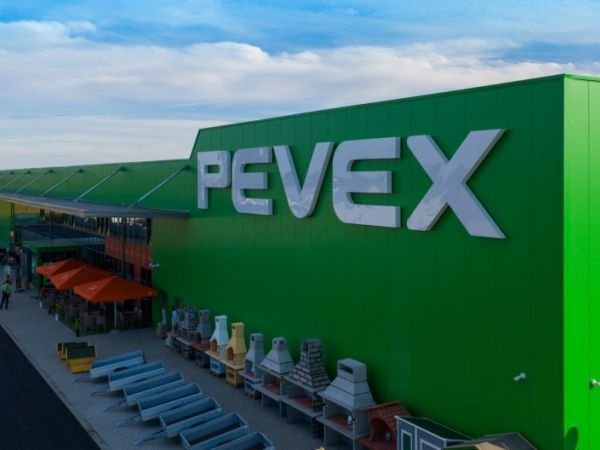Pevex stiže u Gospić
