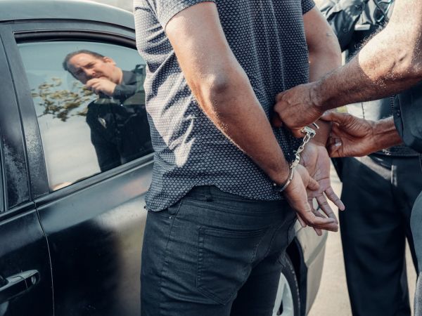 Nova akcija USKOK-a u Ličko-senjskoj županiji zbog izbjegavanja carinskog nadzora Nova akcija USKOK-a u Ličko-senjskoj županiji zbog izbjegavanja carinskog nadzora