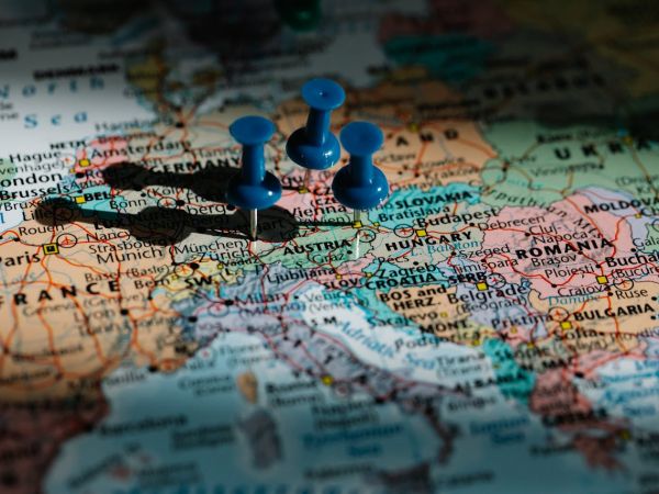 Migracije nadomjestile prirodni pad: Stanovništvo EU doseglo rekordnih 450 milijuna