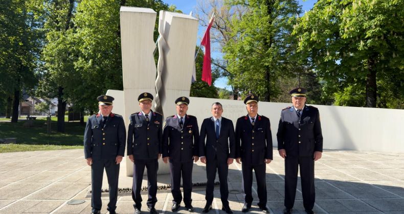 Najbolje iz Like - Vatrogasci Grada Otočca na prijemu kod gradonačelnika Bukovca u čast svog zaštitnika
