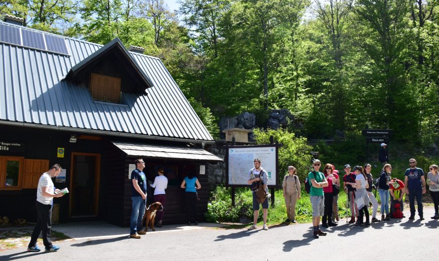 Edukativno vođenje planinarskom stazom od ulaza u Park do Zavižana