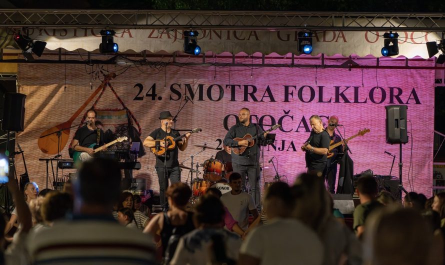 U Otočcu održana 24. Smotra folklora