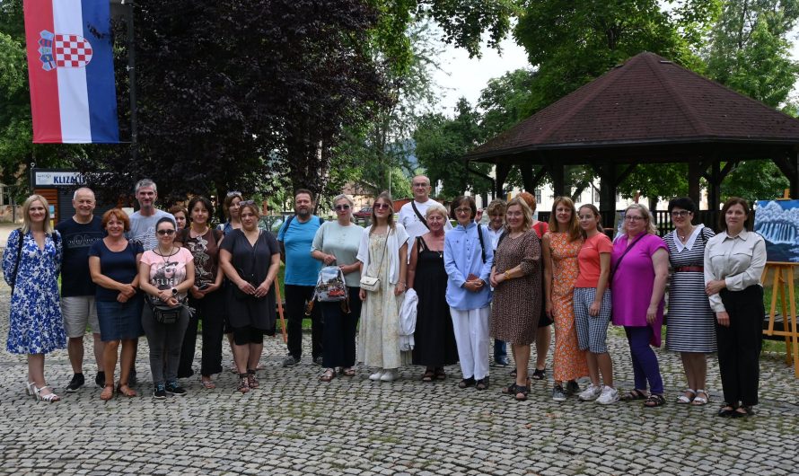 Izložbe radova 18. likovne kolonije “LIKOM GACKE” gradskom parku u Otočcu