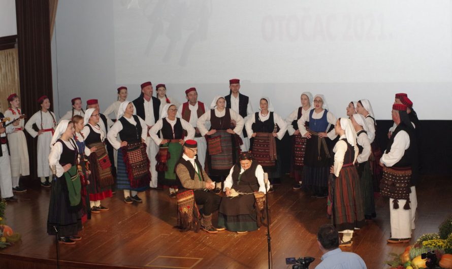 Traju upisi novih članova u Folklorno društvo Otočac