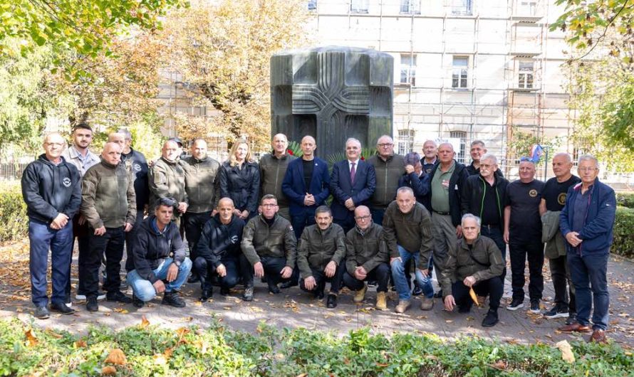 Komemoracija u znak sjećanja na poginule albanske branitelje Sameta Bugujevcija i Fadila Salihua